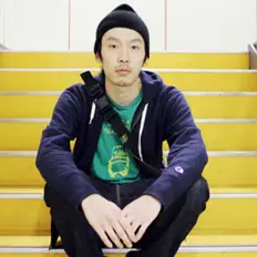 收听 EeMu、观看音乐视频、阅读小传、查看巡演日期等 ！