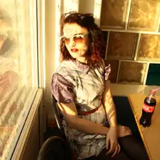 Listen to Ren Harvieu, watch music videos, read bio, see tour dates & more!