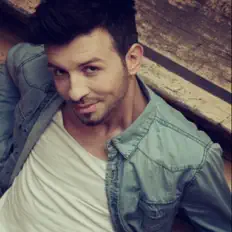 Escucha a Kaan Balcı, mira videos musicales, lee su biografía, consulta las fechas de las gira y más.