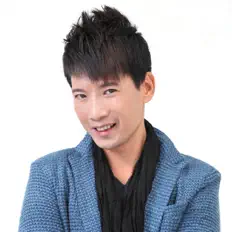 Ascolta 羅志聰 Andy Law, guarda video musicali, leggi la biografia, vedi le date del tour & altro!