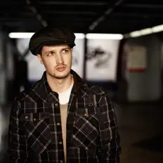 Listen to PistePiste, watch music videos, read bio, see tour dates & more!