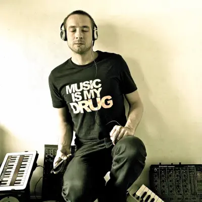 Listen to Sensifeel, watch music videos, read bio, see tour dates & more!