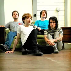Escucha a Now It's Overhead, mira vídeos musicales, lee la biografía, consulta fechas de giras y mucho más.