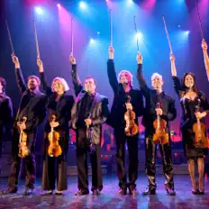 Écoutez Bowfire, regardez des vidéoclips, lisez la biographie, consultez les dates de tournée et plus encore !