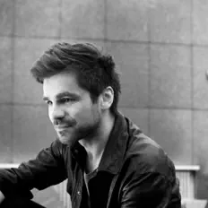 Listen to Łukasz Zagrobelny, watch music videos, read bio, see tour dates & more!