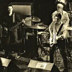 收听 The Lines、观看音乐视频、阅读小传、查看巡演日期等 ！