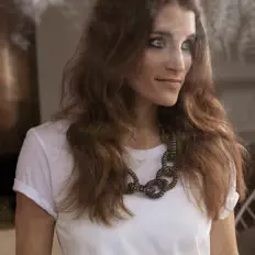 Listen to Lina Button, watch music videos, read bio, see tour dates & more!