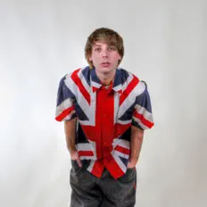 Escucha a Danny, mira videos musicales, lee su biografía, consulta las fechas de las gira y más.