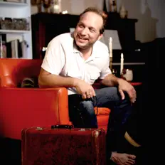 Ascolta Russ Rosen Band, guarda video musicali, leggi la biografia, vedi le date del tour & altro!