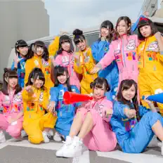 聆聽 HR、觀看音樂影片、閱讀小傳、查看巡演日期等！