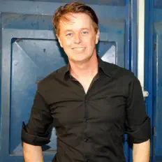 Ouve Rudy Meyns, vê vídeos de música, lê a biografia, vê as datas da digressão e muito mais!