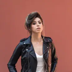 Listen to Büşra Periz, watch music videos, read bio, see tour dates & more!