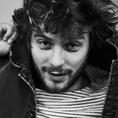 Charl Delemarreを聴いたり、ミュージックビデオを鑑賞したり、経歴やツアー日程などを確認したりしましょう！