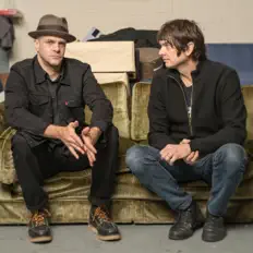 Ouve On Fillmore, vê vídeos de música, lê a biografia, vê as datas da digressão e muito mais!