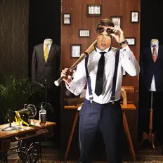聆聽 Magic Magno、觀看音樂影片、閱讀小傳、查看巡演日期等！