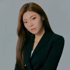 Poslechněte si interpreta Flower Kim, sledujte hudební videa, přečtěte si životopis, podívejte se na data turné a další informace.