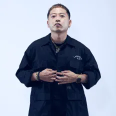 收听 BULL、观看音乐视频、阅读小传、查看巡演日期等 ！