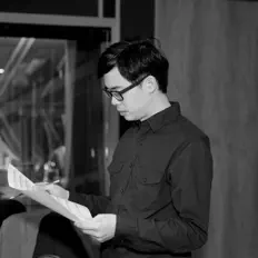 收听 Shi Kuang Lee、观看音乐视频、阅读小传、查看巡演日期等 ！