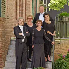 Écoutez Musica Alta Ripa, regardez des vidéoclips, lisez la biographie, consultez les dates de tournée et plus encore !