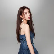 聆聽 林茉曦、觀看音樂影片、閱讀小傳、查看巡演日期等！