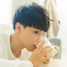 Ouça 安原申, assista a videoclipes, leia a biografia, veja as datas das turnês e mais!