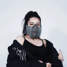 Dengarkan 8llie, tonton video musik, baca bio, lihat tanggal tur & lainnya!