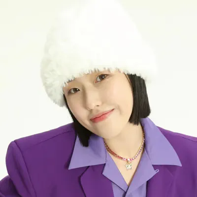 Listen to 大笑, watch music videos, read bio, see tour dates & more!
