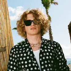 Listen to Yung Snapp, watch music videos, read bio, see tour dates & more!