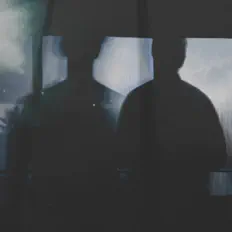 聆聽 Age of Archangels、觀看音樂影片、閱讀小傳、查看巡演日期等！