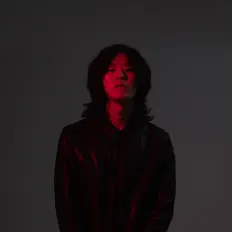 Born Sinner सुनें, म्यूज़िक वीडियो देखें, बायो पढ़ें, दौरे की तारीखें और बहुत कुछ देखें!