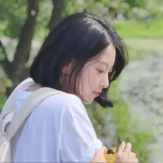 Woo Yeon So dinle, müzik videolarını izle, biyografisini oku, tur tarihlerini ve daha fazlasını gör!