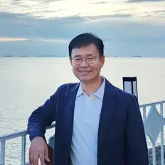 CHOE YONG IL सुनें, म्यूज़िक वीडियो देखें, बायो पढ़ें, दौरे की तारीखें और बहुत कुछ देखें!