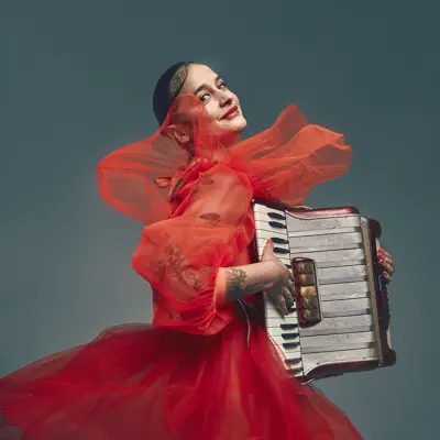 Listen to Pascuala Ilabaca y Fauna, watch music videos, read bio, see tour dates & more!