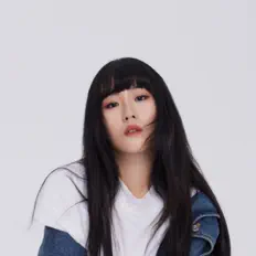 Listen to 窦佳嫄, watch music videos, read bio, see tour dates & more!