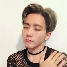 Ouça 孫培恩, assista a videoclipes, leia a biografia, veja as datas das turnês e mais!