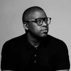 收听 Dogg Dbn、观看音乐视频、阅读小传、查看巡演日期等 ！