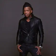 收听 Michael Tait、观看音乐视频、阅读小传、查看巡演日期等 ！