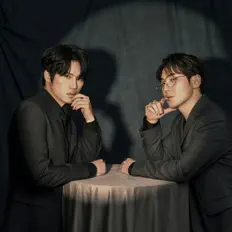 Ouça Duetto, assista a videoclipes, leia a biografia, veja as datas das turnês e mais!