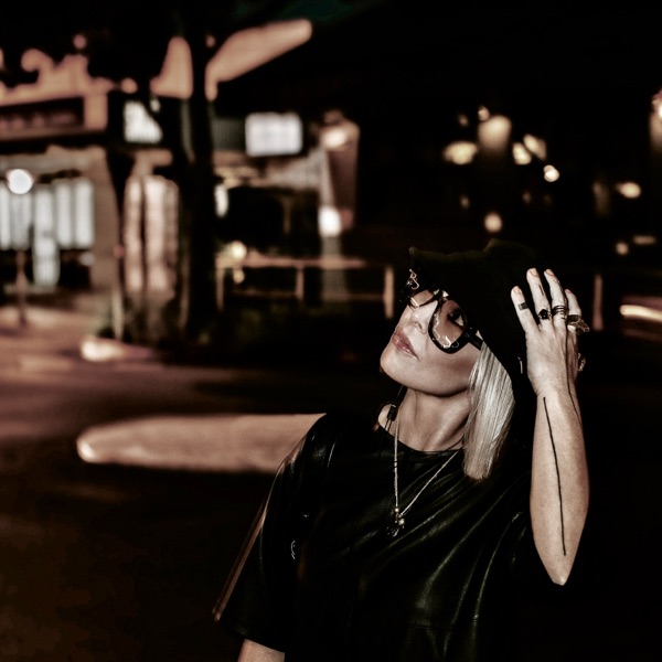 DÉ SAINT.'s avatar