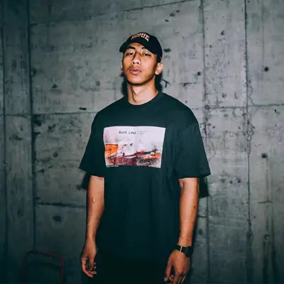 Listen to 大舌头, watch music videos, read bio, see tour dates & more!