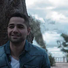 聆聽 Hassan Ramzy、觀看音樂影片、閱讀小傳、查看巡演日期等！