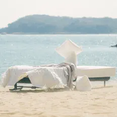 收听 S.O.H.B、观看音乐视频、阅读小传、查看巡演日期等 ！