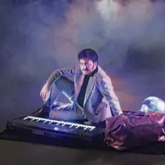 Ascolta Master Phil, guarda video musicali, leggi la biografia, vedi le date del tour & altro!