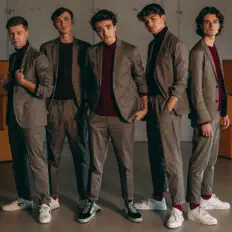 收听 BOBBY、观看音乐视频、阅读小传、查看巡演日期等 ！