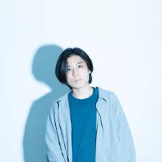 Escucha a UKR, mira videos musicales, lee su biografía, consulta las fechas de las gira y más.