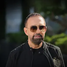 Dengarkan Wissam El Amir, tonton video musik, baca bio, lihat tanggal tur & lainnya!