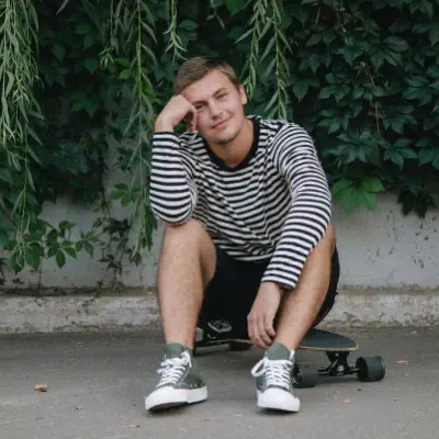 Listen to НАТОМИ, watch music videos, read bio, see tour dates & more!