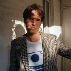 Jason Glasserを聴いたり、ミュージックビデオを鑑賞したり、経歴やツアー日程などを確認したりしましょう！