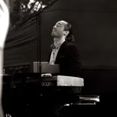 Listen to Cédric Duchemann, watch music videos, read bio, see tour dates & more!