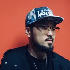 馬RS सुनें, म्यूज़िक वीडियो देखें, बायो पढ़ें, दौरे की तारीखें और बहुत कुछ देखें!